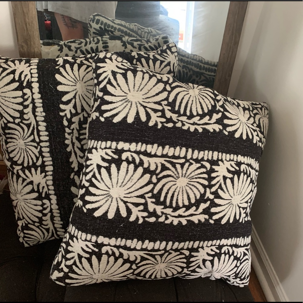 Opal house pillow set